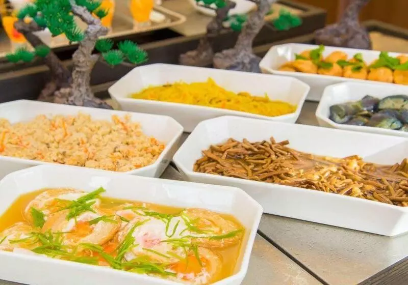 בית מלון כפרי Livemax Resort Kaga Yamashiro