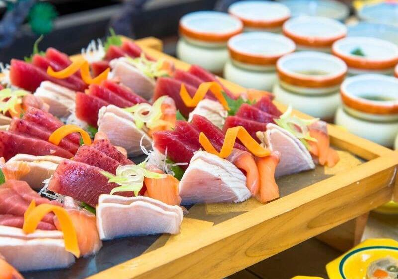 בית מלון כפרי Livemax Resort Kaga Yamashiro