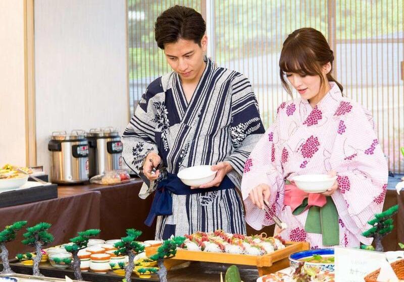 בית מלון כפרי Livemax Resort Kaga Yamashiro