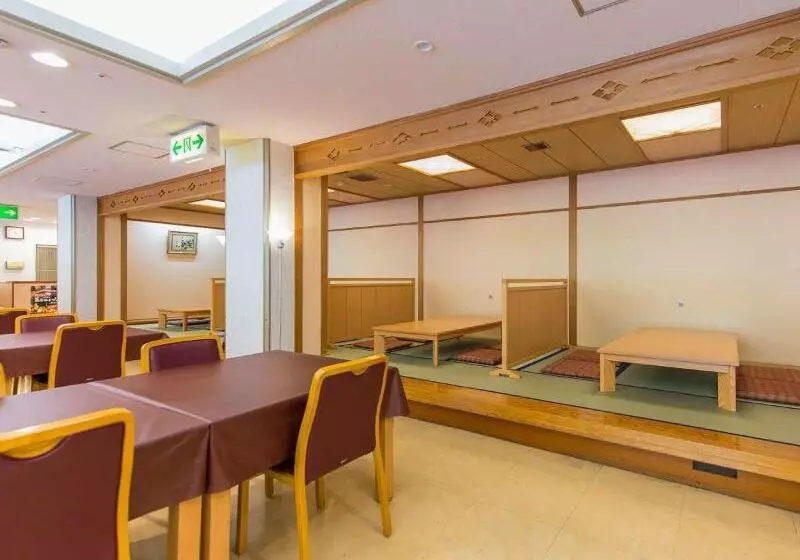 בית מלון כפרי Livemax Resort Kaga Yamashiro