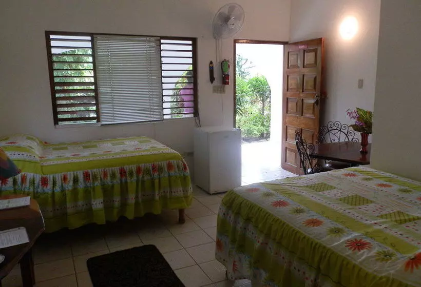 هتل Negril Yoga Centre Rooms & Cottages