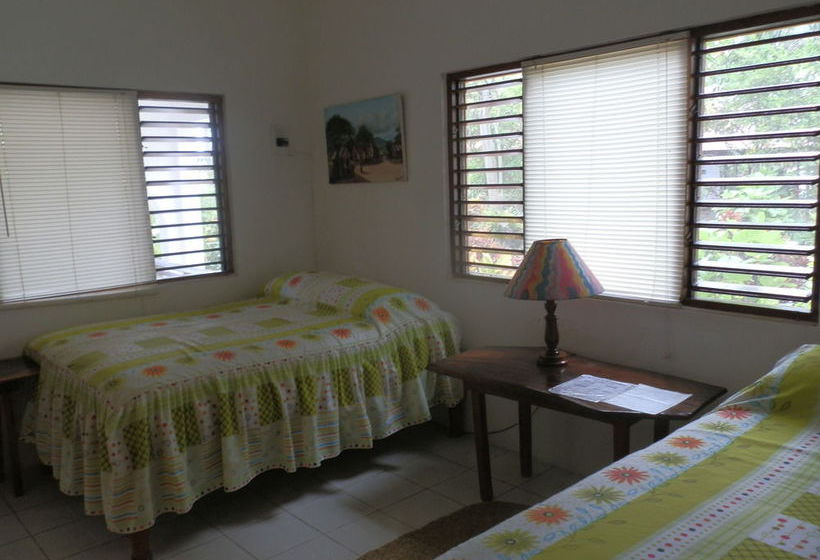 هتل Negril Yoga Centre Rooms & Cottages