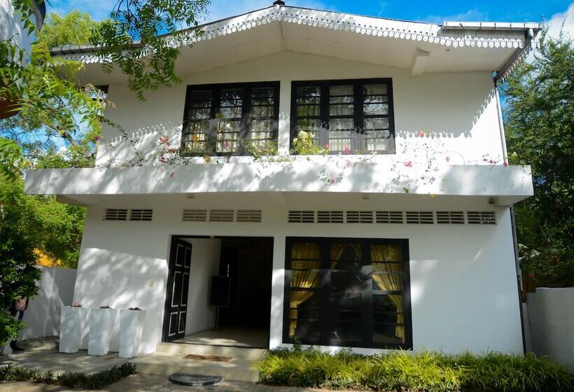 Hotell Pavana Resort