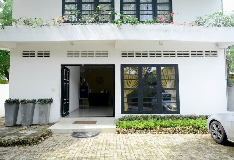 Hotell Pavana Resort