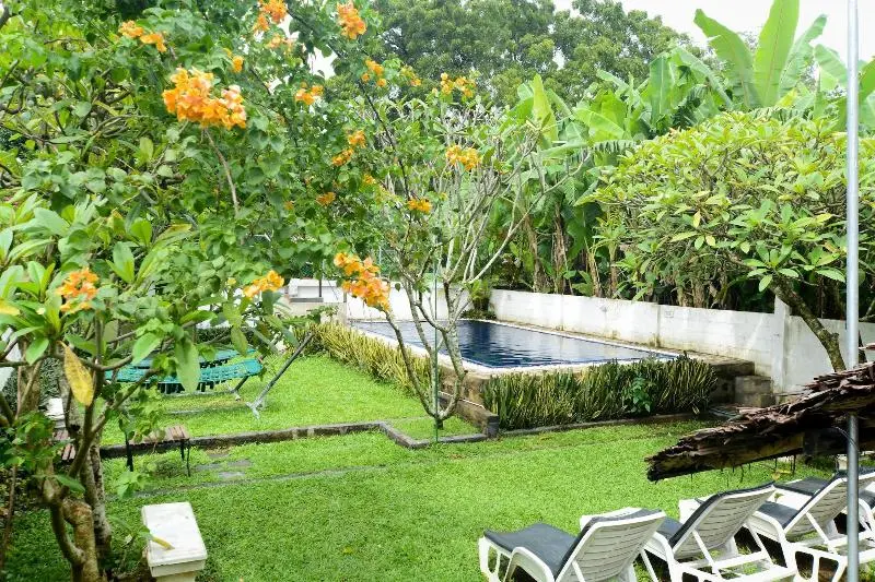 ホテル Pavana Resort