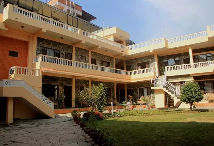 هتل Lake Side