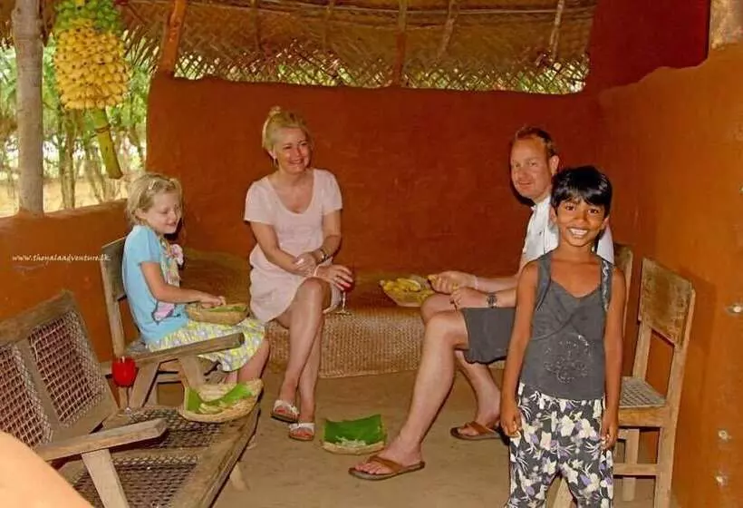 هتل The Yala Camping