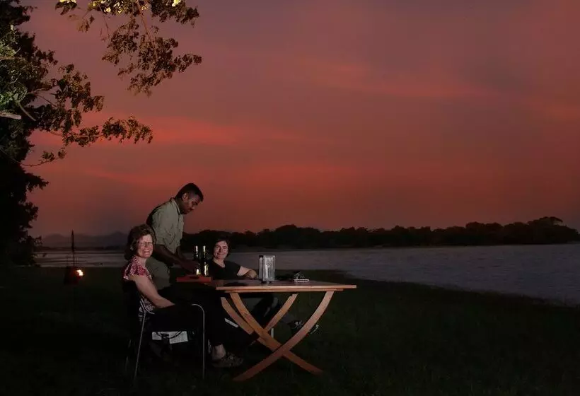 هتل The Yala Camping