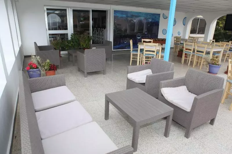 Polyxeni Hotel Apartments