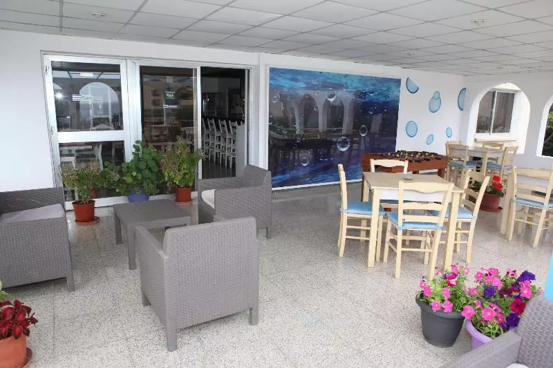 Polyxeni Hotel Apartments