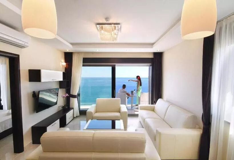 Shine Residence