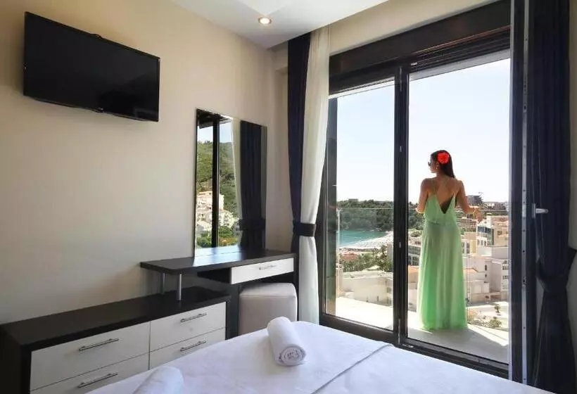 Shine Residence