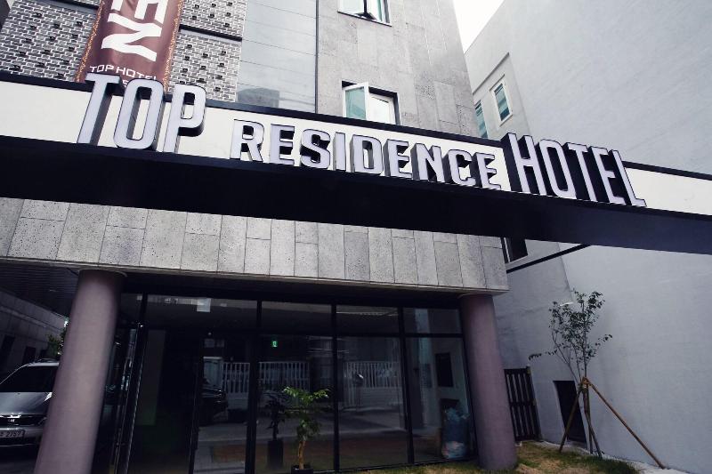 Top Hotel & Residence