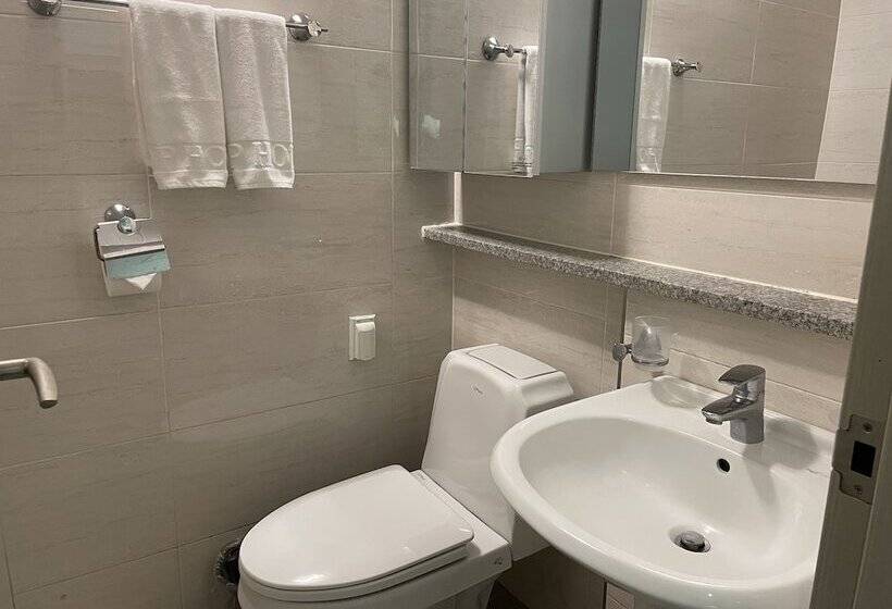 Top Hotel & Residence