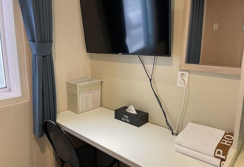 Top Hotel & Residence