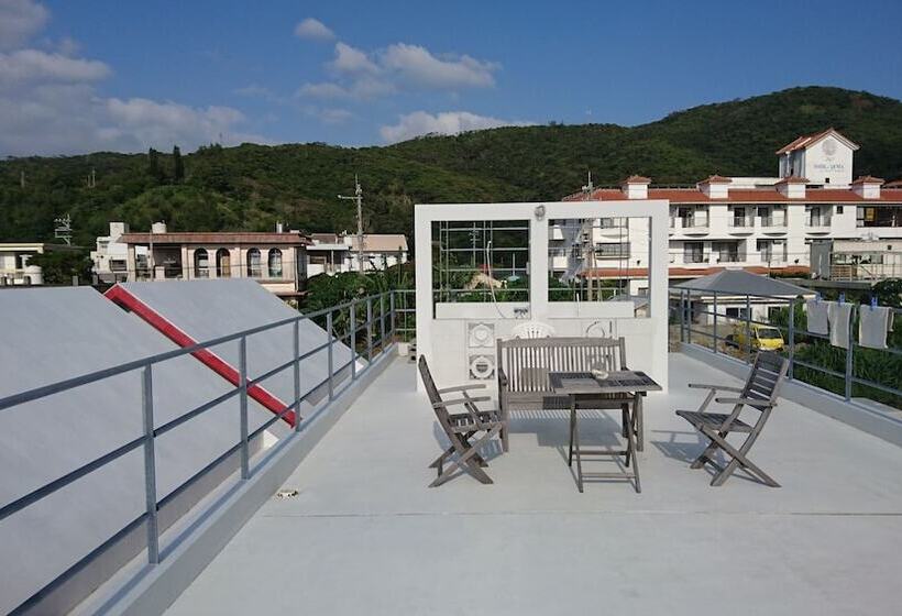 فندق صغير Okinawa Resort