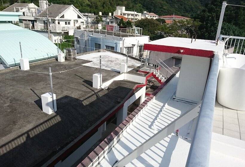 فندق صغير Okinawa Resort