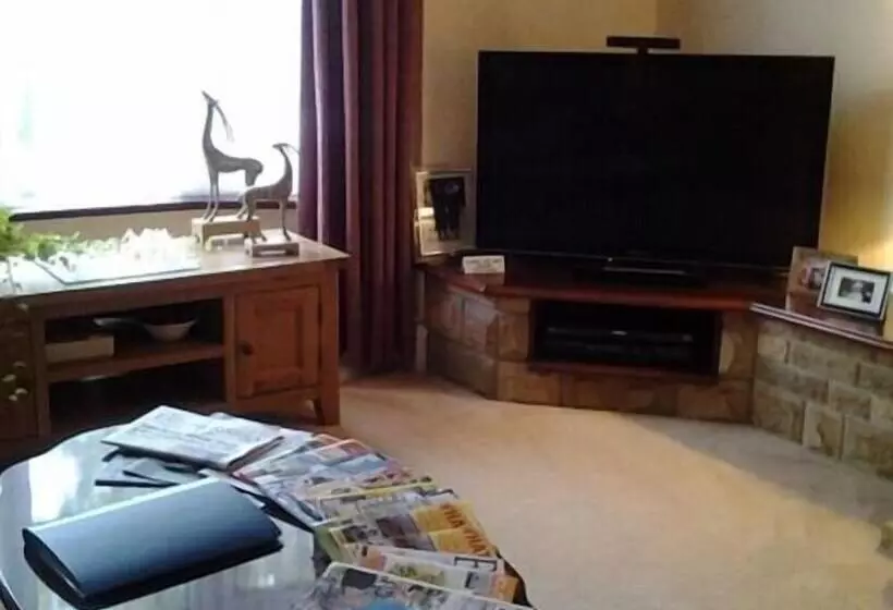 住宿加早餐 Blue Waters Lodge