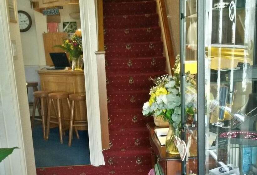 ベッドアンドブレックファースト Blue Waters Lodge