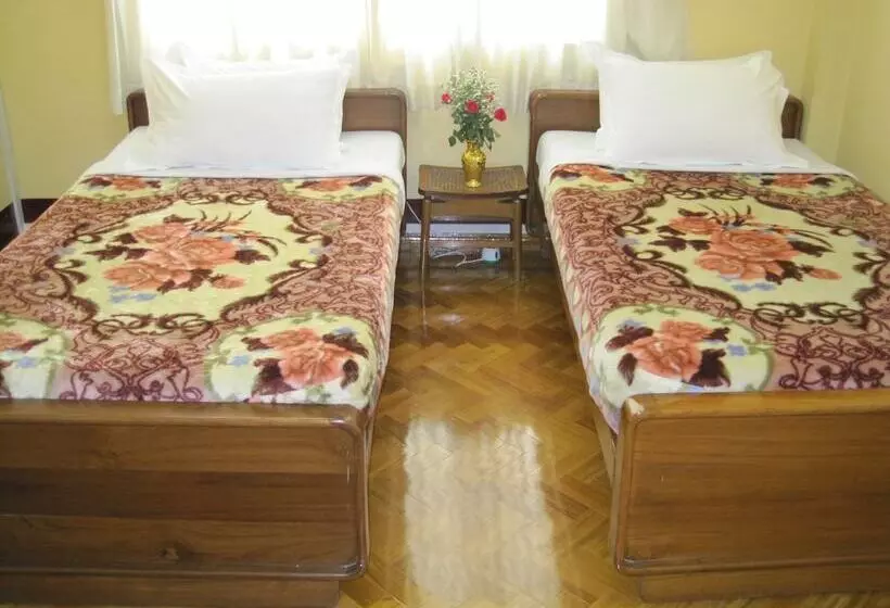 Hotel Golden Guest Inn