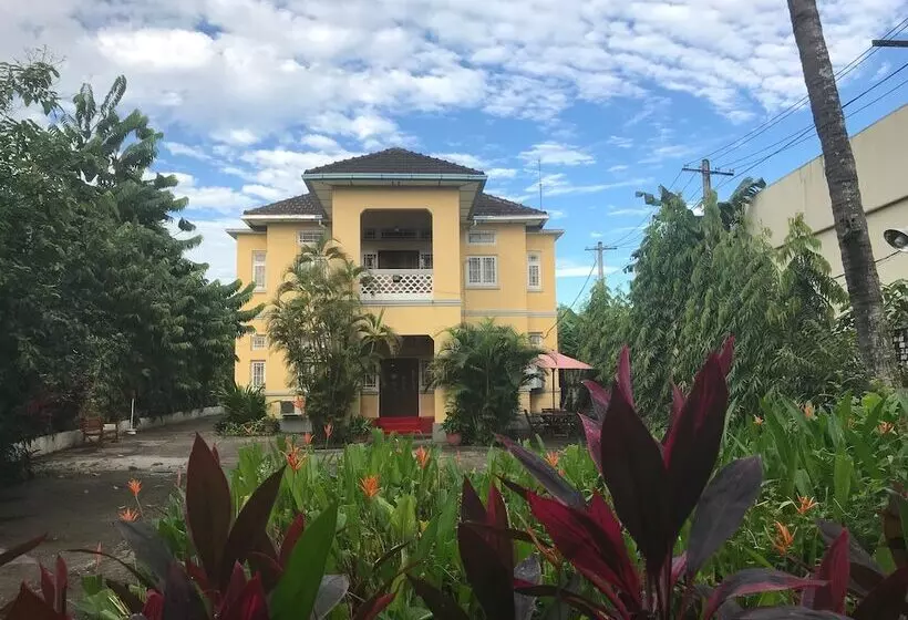 Hotel Golden Guest Inn