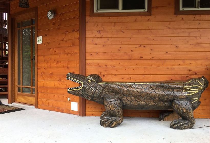 Hawaiian Hideaway At Akaka Falls