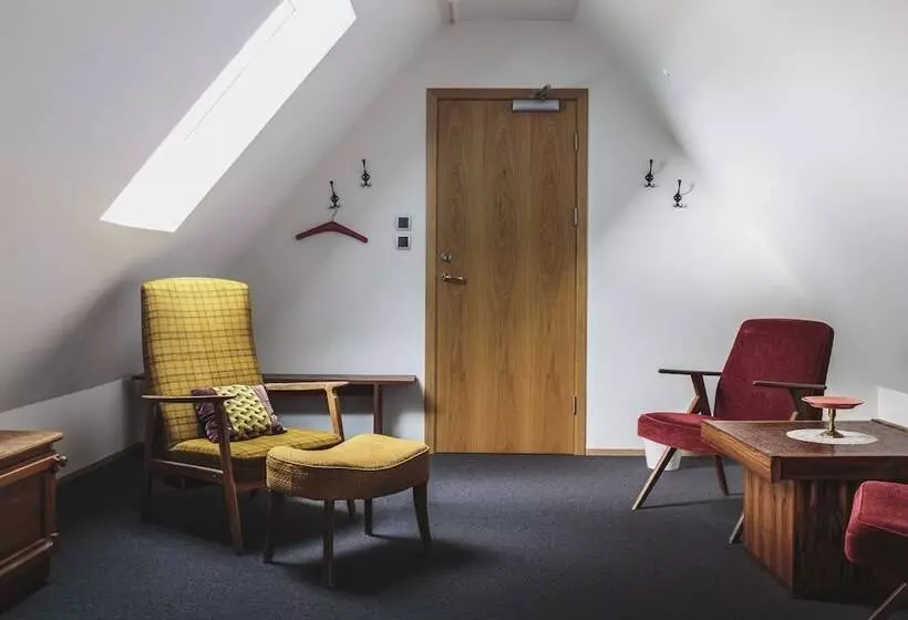 هتل Heradsskolinn Historic Guesthouse
