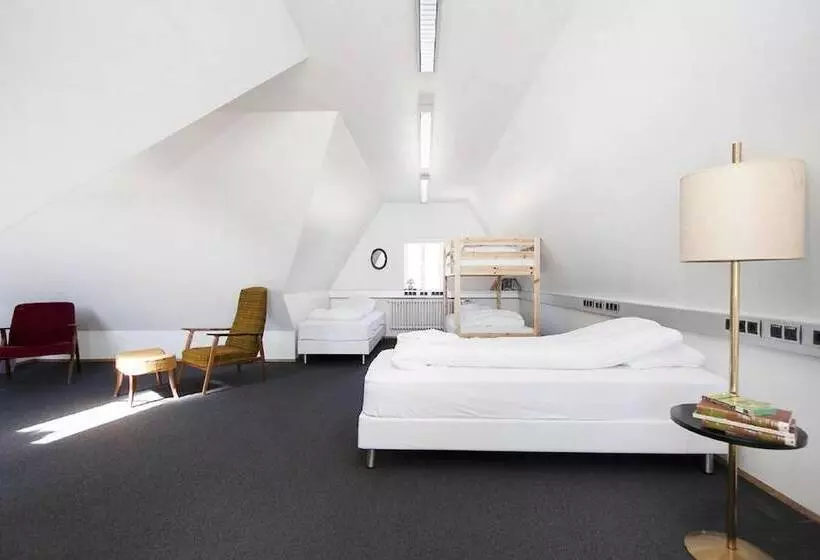 هتل Heradsskolinn Historic Guesthouse