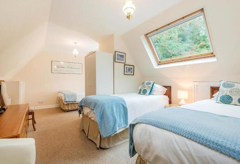 בית מלון כפרי The Well Guesthouse