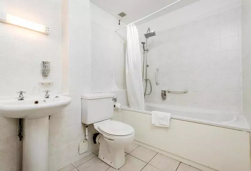 בית מלון כפרי The Well Guesthouse