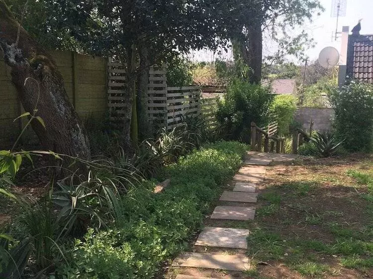 Pensjonat 30 On Oatlands Road