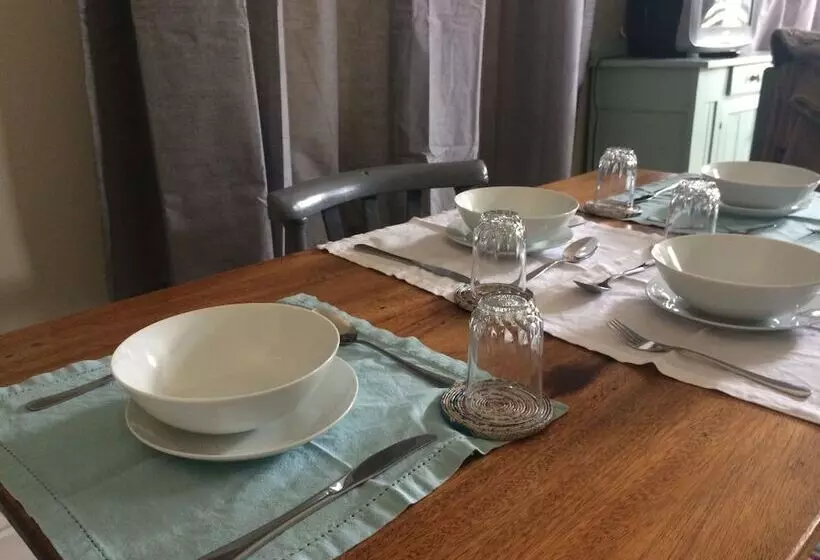 Pensjonat 30 On Oatlands Road