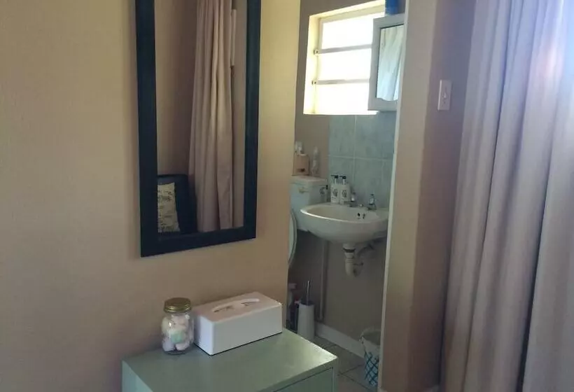 Pensjonat 30 On Oatlands Road