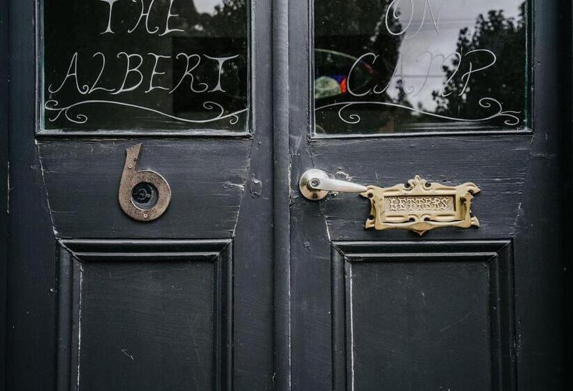 פנסיון Albert Hotel Daylesford