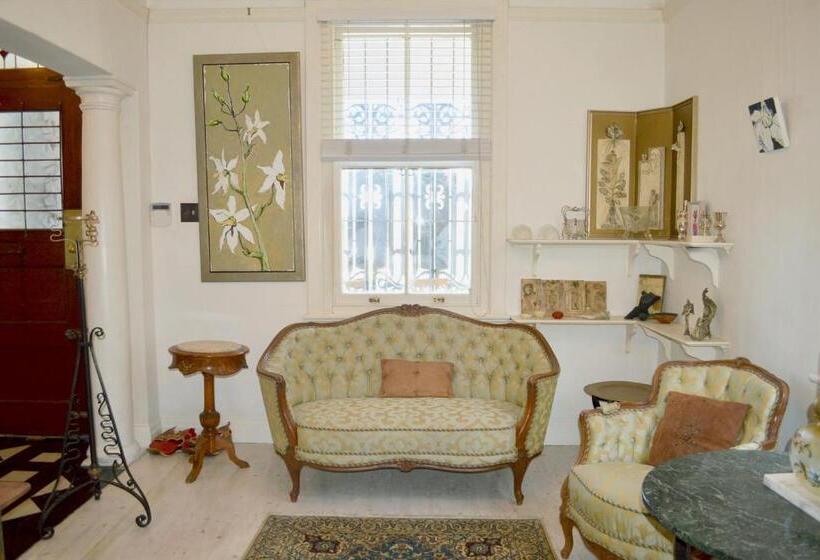 Пансион Bella Ev Guest House