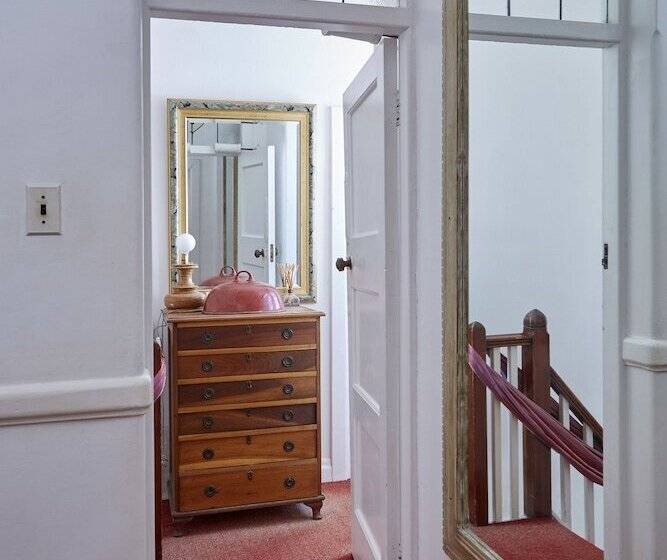 Пансион Bella Ev Guest House