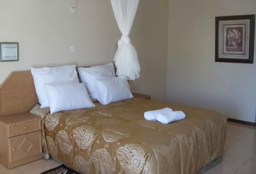 پانسیون Lusaka Mosiotunya Executive Lodge