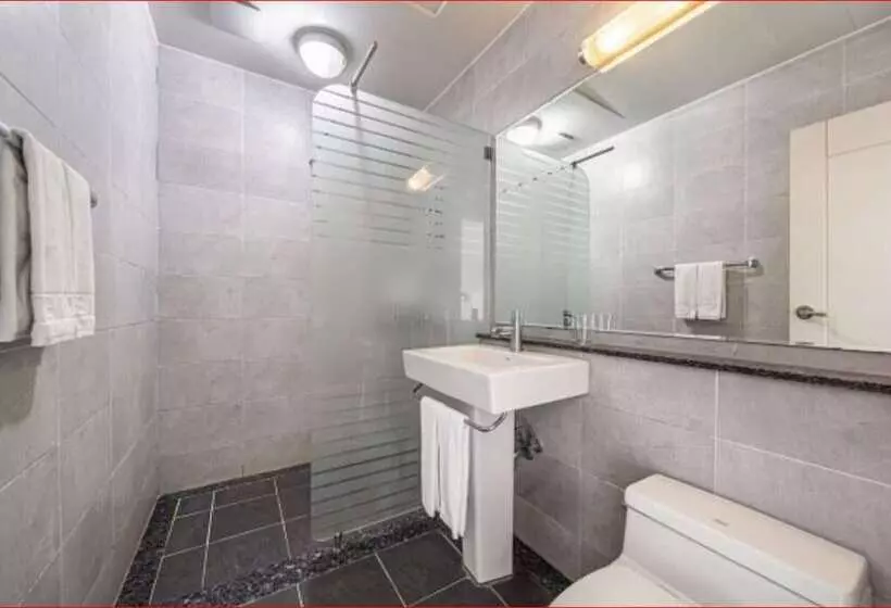 ペンション Whitehouse