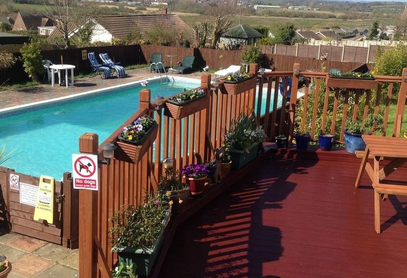 مبيت وإفطار Sandown Manor