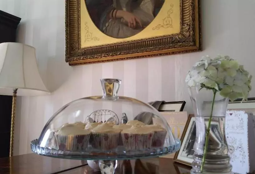 Kelly House Country B&b