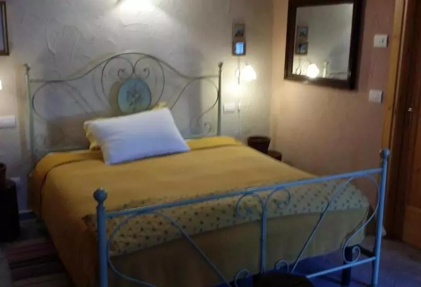 تختخواب و صبحانه Maison Dunoyer Chambres Et Tables D Hotes