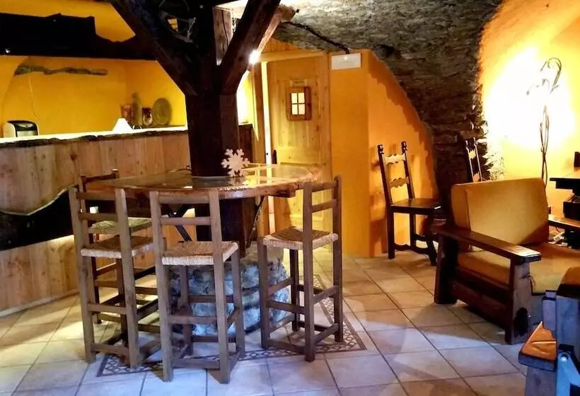 تختخواب و صبحانه Maison Dunoyer Chambres Et Tables D Hotes