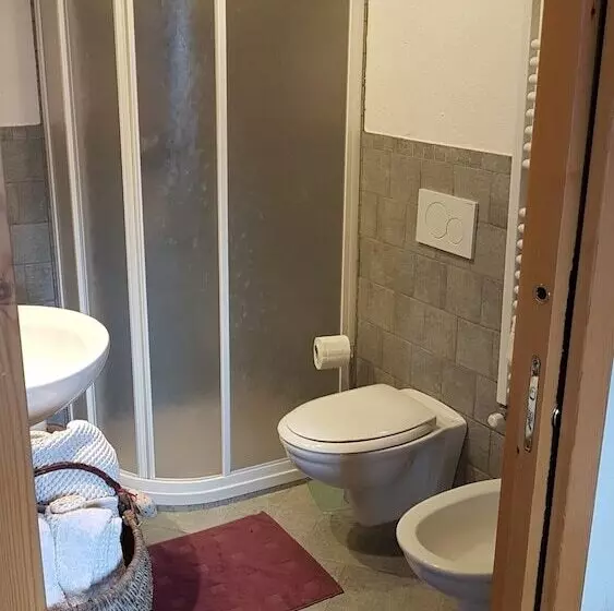 تختخواب و صبحانه Maison Dunoyer Chambres Et Tables D Hotes