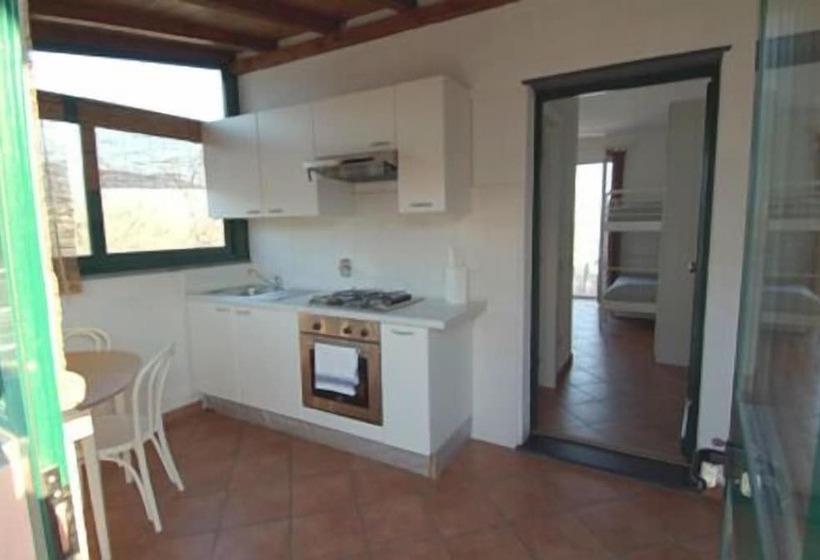 Отель Agriturismo L'ulivo E Il Mare