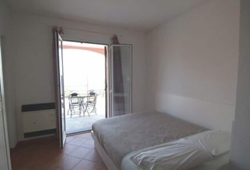 Отель Agriturismo L'ulivo E Il Mare