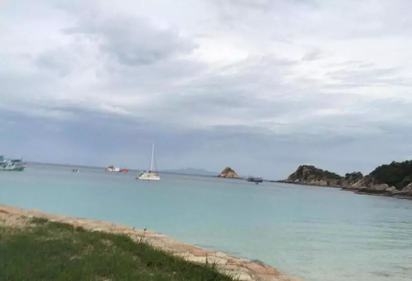 Otel Aow Leuk Grand Hill