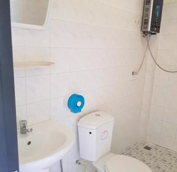 Otel Aow Leuk Grand Hill