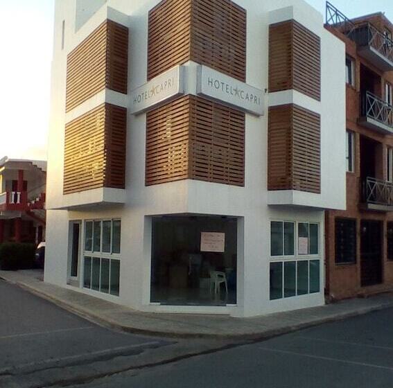 هتل Capri