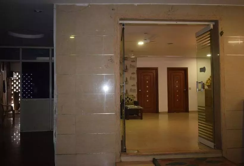 בית מלון כפרי Kadamb Inn