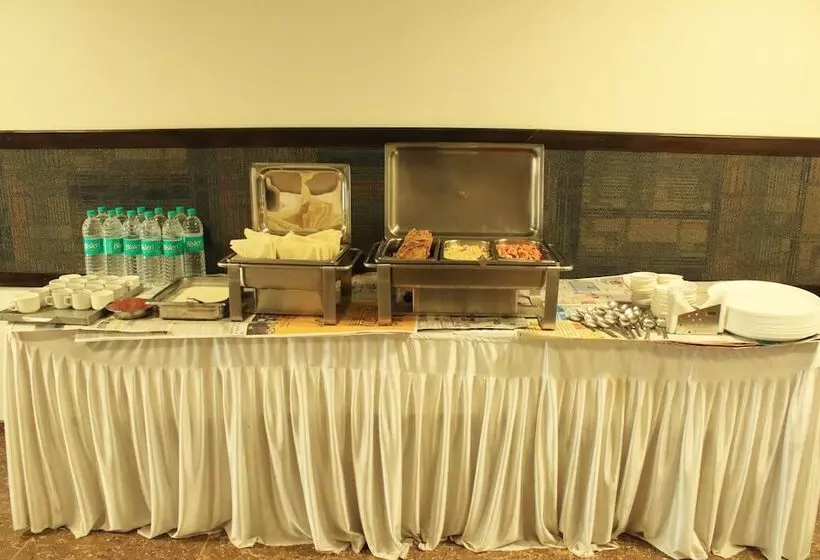 בית מלון כפרי Kadamb Inn